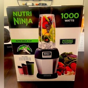 NEW Ninja Nitri Pro Blender 1000 watt w/ 3x cups